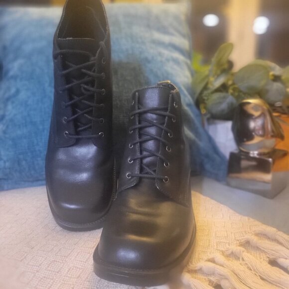 Y2K White Mountain Black Leather Lace-Up Square Toe Boot - Size 9 - Picture 4 of 8